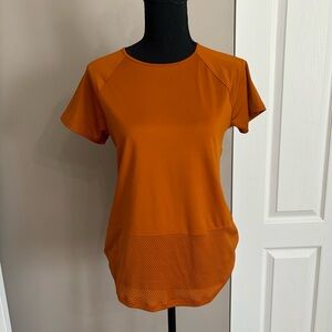 Under Armour. Tee. Size M.